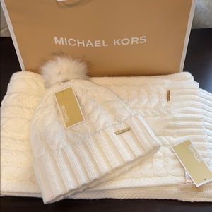 Michael Kors Hat & Scarf
